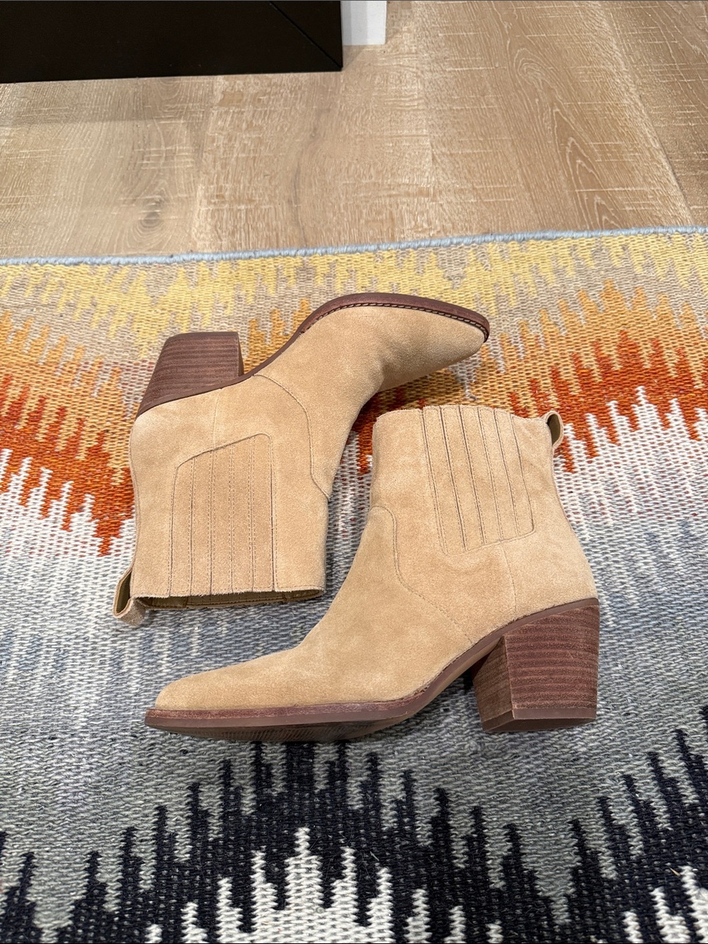 EUC Awesome J CREW Suede Western Bootie